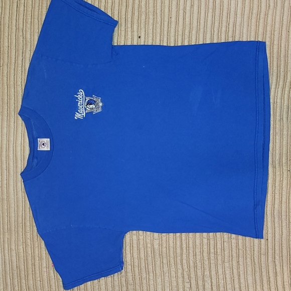 Vintage. Made in USA. 90s. Dallas Mavericks. Delta T shirt. Size Large. - Picture 1 of 10